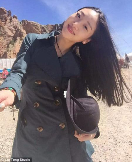 دختر زیبای چینی با بدنی عجیب و خارق العاده